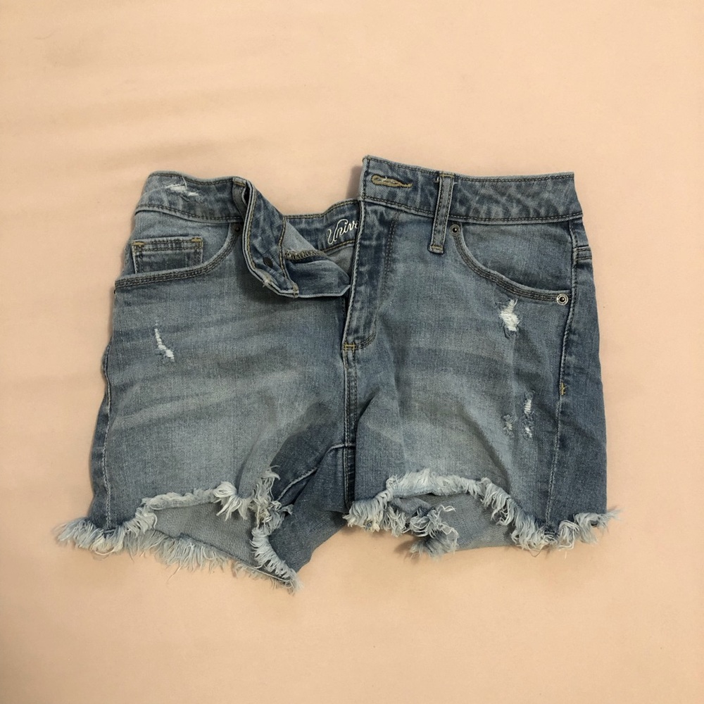 Universal Thread Shorts